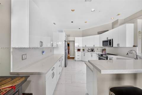17711 SW 81st Ct, Palmetto Bay FL - photo 18 of 71