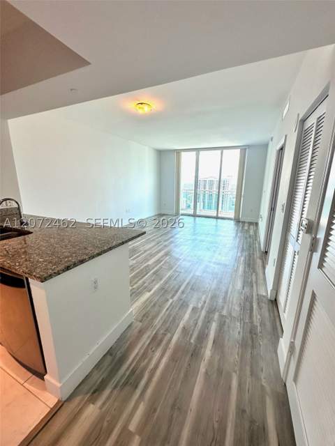 951 Brickell Ave 3403, Miami FL - photo 12 of 37