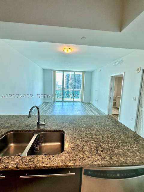951 Brickell Ave 3403, Miami FL - photo 13 of 37