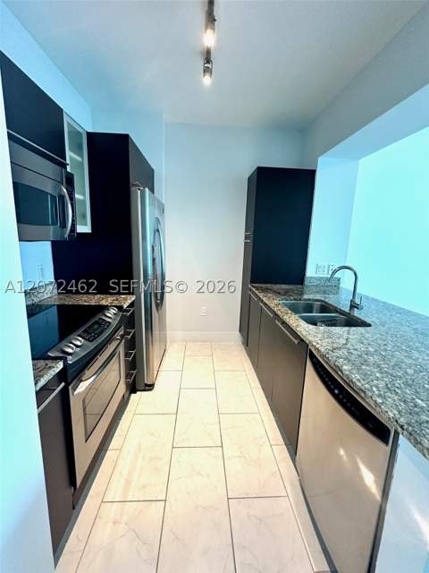 951 Brickell Ave 3403, Miami FL - photo 7 of 37