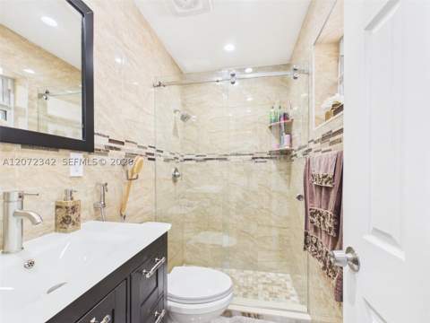 9601 SW 183rd St, Palmetto Bay FL - photo 14 of 29