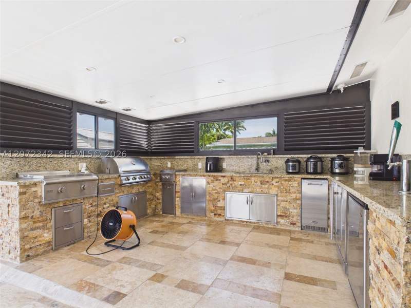 4 bedroom SingleFamilyResidence at 9601 SW 183rd St, Franjo Park Sec 1, Palmetto Bay — photo 4