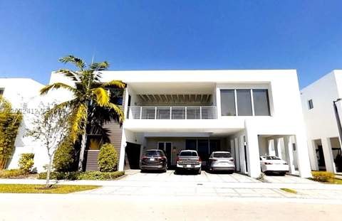 10229 NW 74th Ter, Doral FL - photo 6 of 7