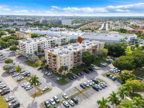 9320 Fontainebleau Blvd 215, Miami FL - photo 15 of 19