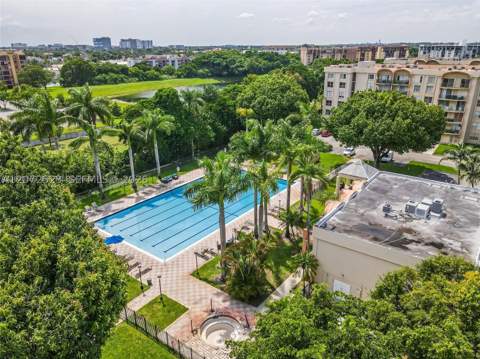 9320 Fontainebleau Blvd 215, Miami FL - photo 16 of 19