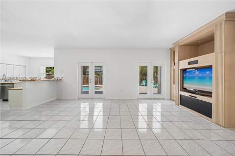 7605 SW 147th St, Palmetto Bay FL - photo 13 of 57