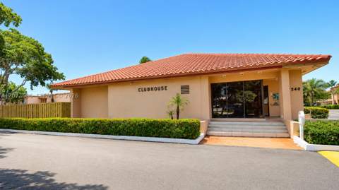 7155 Miami Lakes Dr P4, Miami Lakes FL - photo 18 of 23