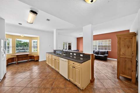 6903 SW 158th Ave, Miami FL - photo 13 of 53