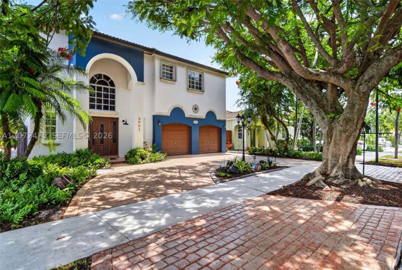 4 bedroom SingleFamilyResidence at 6903 SW 158th Ave, San Denis Estates, Miami — photo 3