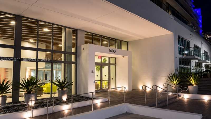 1 bedroom Condominium at 1600 SW 1st Ave 303, Le Parc At Brickell Condo, Miami — photo 1
