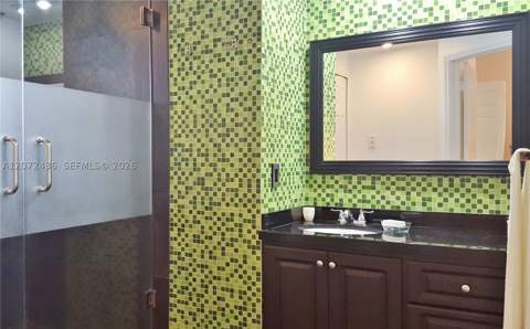 3215 NE 184 St 14302, Aventura FL - photo 10 of 30