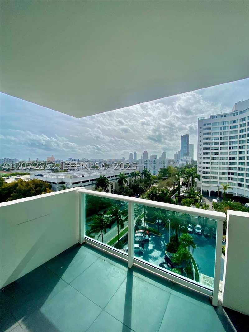 1 bedroom Condominium at 1200 West Ave 815, Mirador 1200 Condo, Miami Beach — photo 1