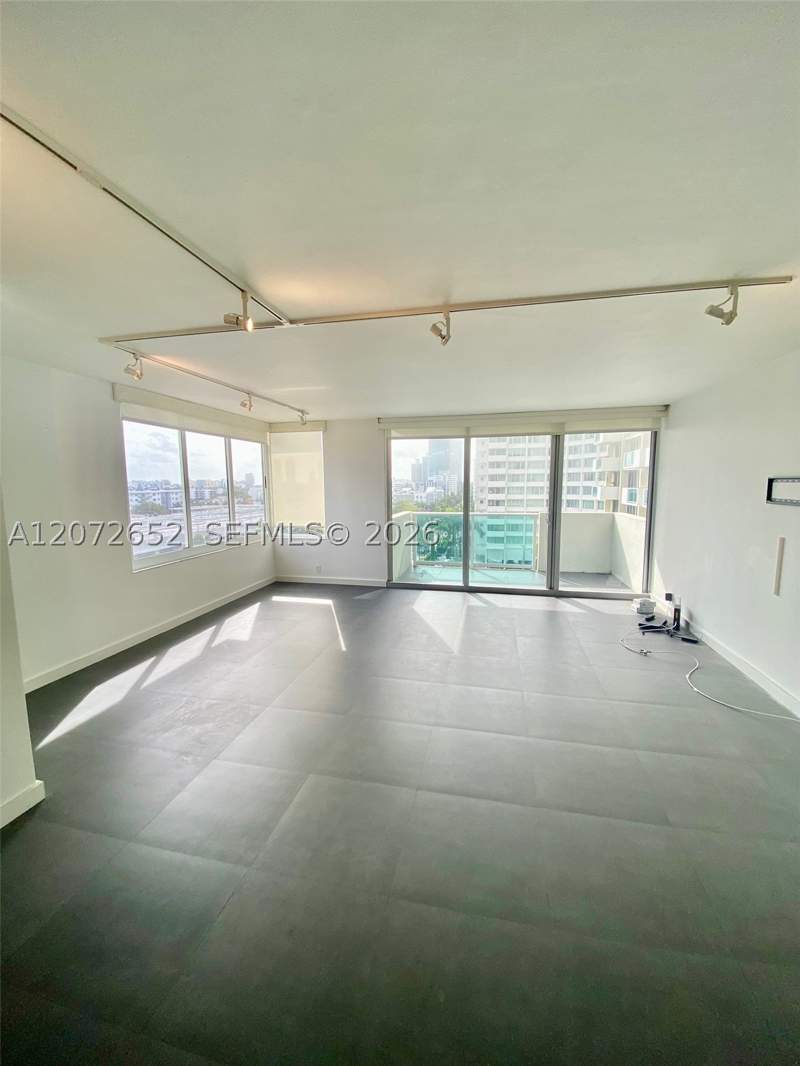 1 bedroom Condominium at 1200 West Ave 815, Mirador 1200 Condo, Miami Beach — photo 2