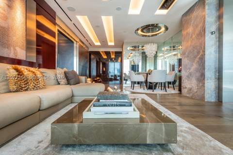 50 S Pointe Dr 905, Miami Beach FL - photo 7 of 38