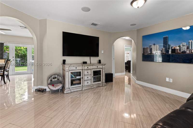 3 bedroom SingleFamilyResidence at 29730 SW 142nd Pl, Salma Lake Ph 1, Homestead — photo 2