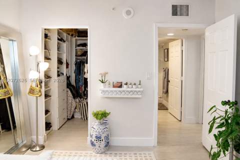 1155 Brickell Bay Dr 902, Miami FL - photo 10 of 13