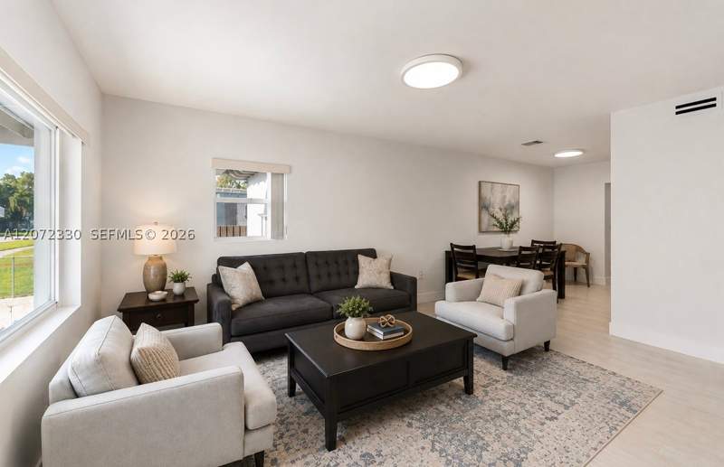 6 bedroom SingleFamilyResidence at 5731 SW 62nd Ter, De Carlo Manor, Miami — photo 3