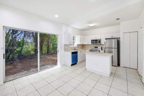 1700 SE 31st Ct, Homestead FL - photo 15 of 31