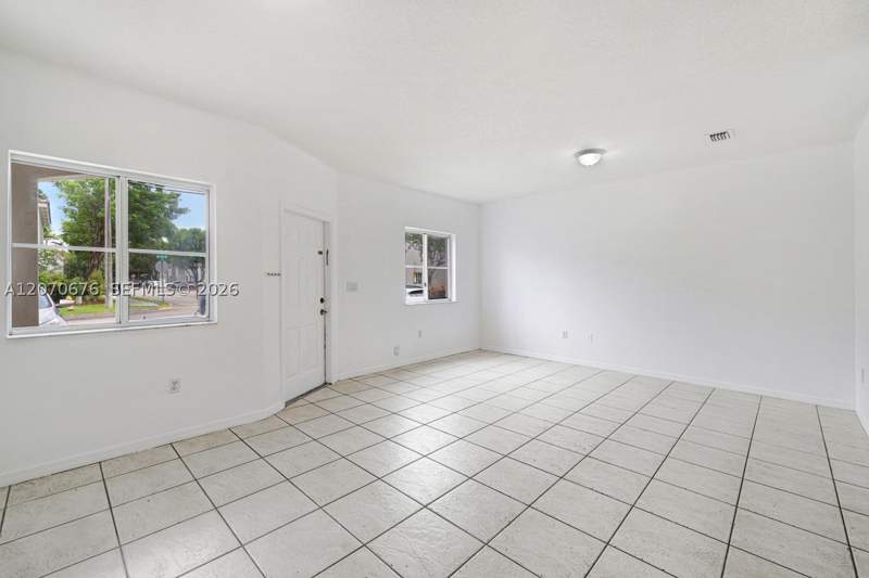 3 bedroom Townhouse at 1700 SE 31st Ct, Venetia Grove, Homestead — photo 5