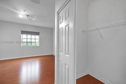 5670 NW 116th Ave 222, Doral FL - photo 18 of 47