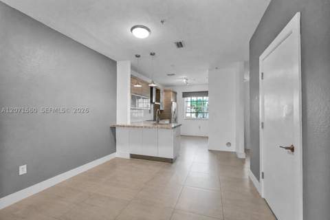 5670 NW 116th Ave 222, Doral FL - photo 8 of 47