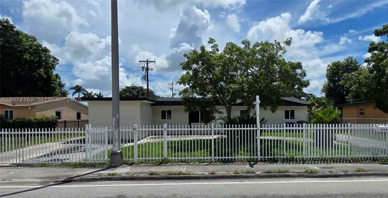 5 bedroom SingleFamilyResidence at 17301 NW 47th Ave, Carol City 1 St Addn, Miami Gardens — photo 1