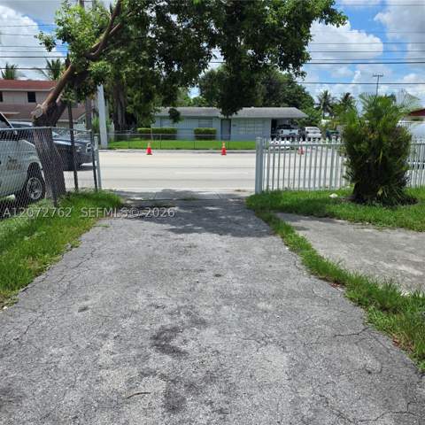 17301 NW 47th Ave, Miami Gardens FL - photo 18 of 22