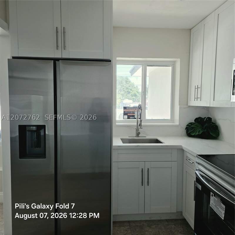 5 bedroom SingleFamilyResidence at 17301 NW 47th Ave, Carol City 1 St Addn, Miami Gardens — photo 4