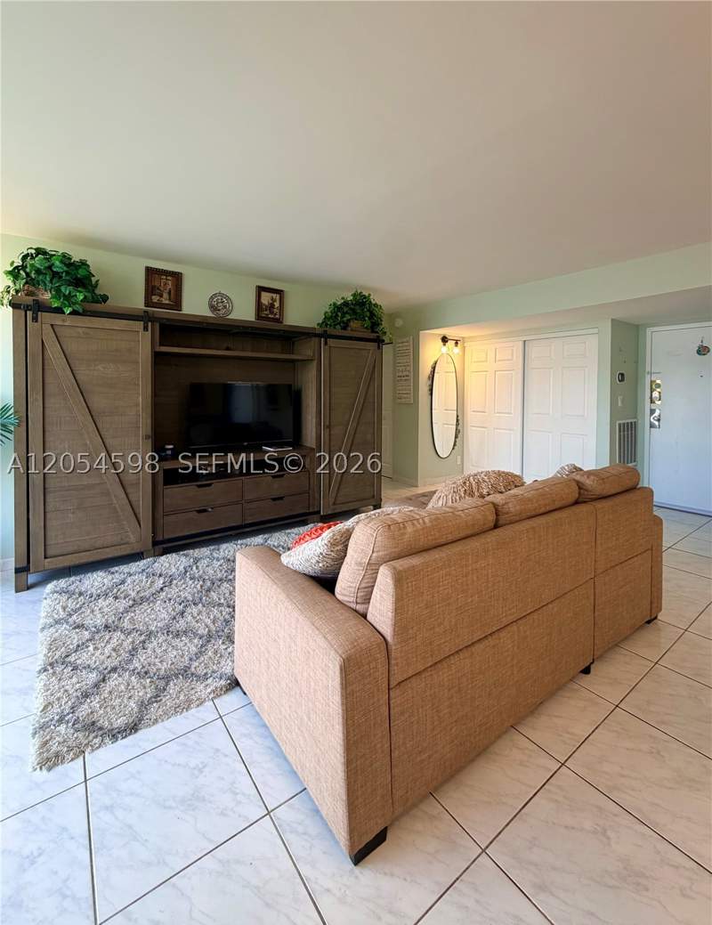 3 bedroom Condominium at 17021 N Bay Rd 802, Plaza Of Americas Condo P, Sunny Isles Beach — photo 3