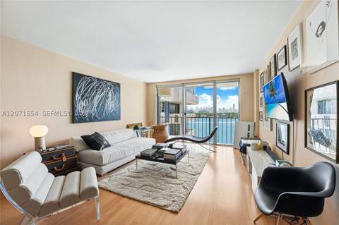 800 West Ave 917, Miami Beach FL - photo 6 of 15