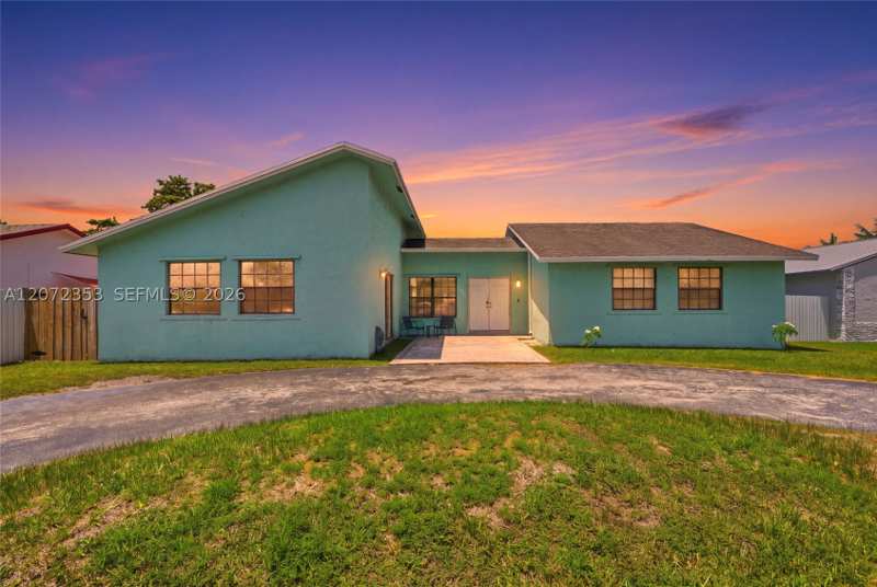 3 bedroom SingleFamilyResidence at 16604 SW 104th Ct, Cantisano Sub, Miami — photo 1