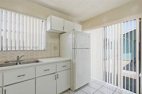16604 SW 104th Ct, Miami FL - photo 16 of 43
