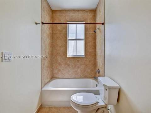 7490 NW 115th Ct, Doral FL - photo 10 of 36
