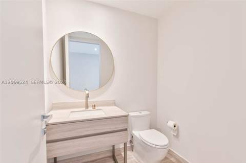 18975 Collins Ave 5403, Sunny Isles Beach FL - photo 22 of 32