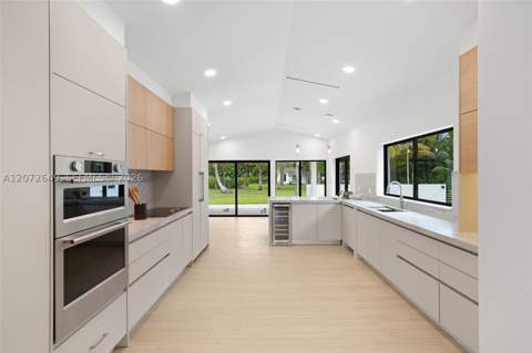 11901 SW 45th St, Miami FL - photo 16 of 79