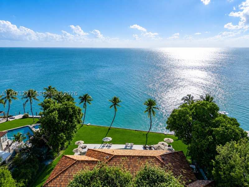 5 bedroom SingleFamilyResidence at 520 S Mashta Dr, Mashta Island A Replat Of, Key Biscayne — photo 1