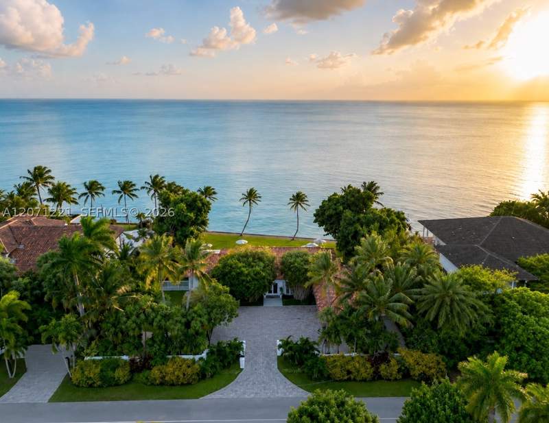 5 bedroom SingleFamilyResidence at 520 S Mashta Dr, Mashta Island A Replat Of, Key Biscayne — photo 4