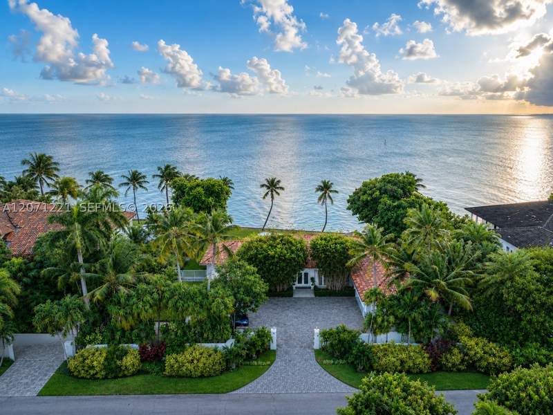 5 bedroom SingleFamilyResidence at 520 S Mashta Dr, Mashta Island A Replat Of, Key Biscayne — photo 5