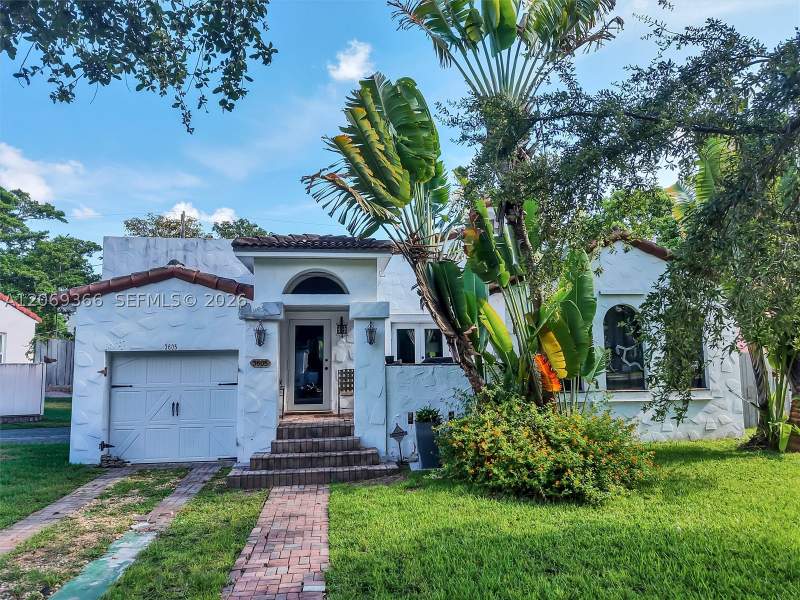 2 bedroom SingleFamilyResidence at 3605 SW 18th Ter, Coral Gate Sec C, Miami — photo 3