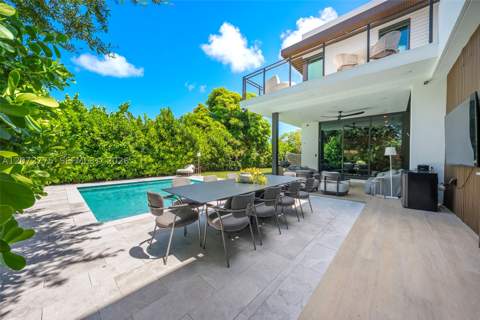 1875 NE 193rd St, Miami FL - photo 18 of 51