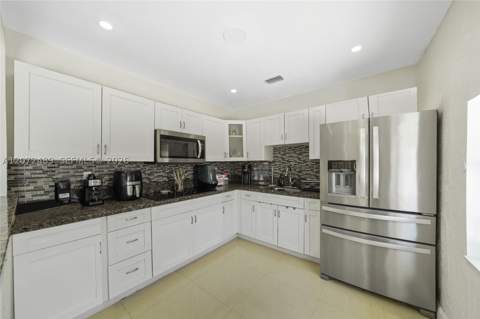 14800 Buchanan St, Miami FL - photo 12 of 37