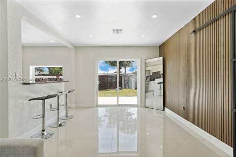14800 Buchanan St, Miami FL - photo 6 of 37