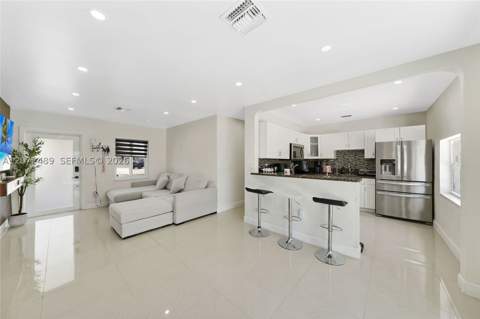 14800 Buchanan St, Miami FL - photo 9 of 37