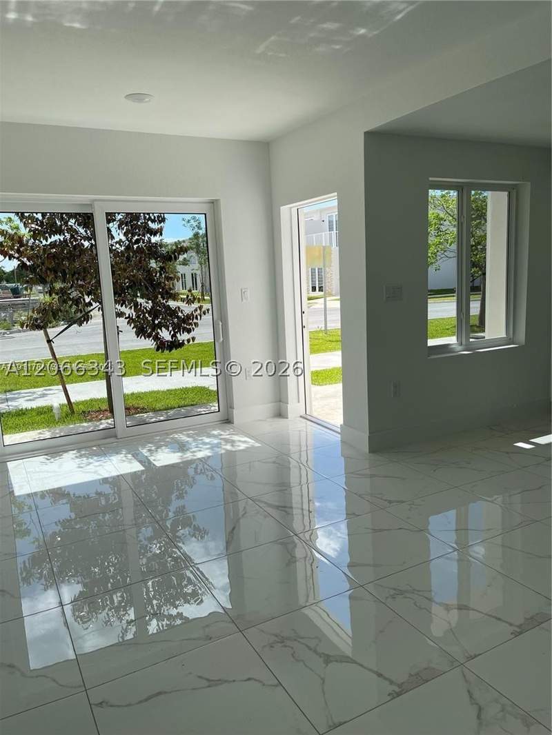 4 bedroom Townhouse at 25851 SW 144th Ct, Paradise One, Homestead — photo 4