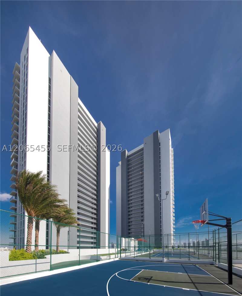 2 bedroom Condominium at 16385 Biscayne Blvd # 419, The Harbour North Condo, North Miami Beach — photo 1