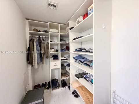 16385 Biscayne Blvd # 419, North Miami Beach FL - photo 12 of 19
