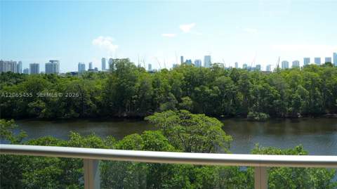 16385 Biscayne Blvd # 419, North Miami Beach FL - photo 13 of 19