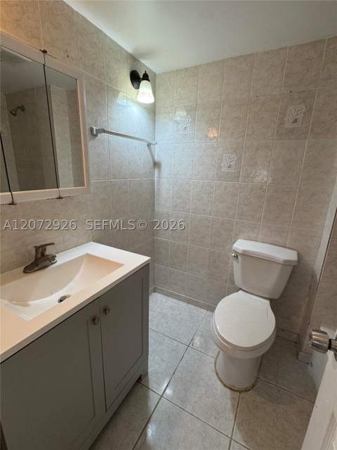 4530 NW 79th Ave 2D, Doral FL - photo 6 of 8