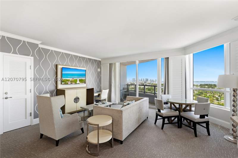 2 bedroom Condominium at 4401 Collins Ave 1915/1917, Fontainebleau II Condo, Miami Beach — photo 5