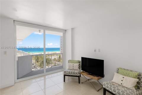 401 Ocean Dr 607, Miami Beach FL - photo 7 of 35